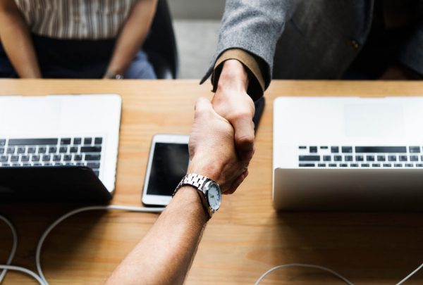 El negocio de las agencias sigue en alza, crece un 5,1%