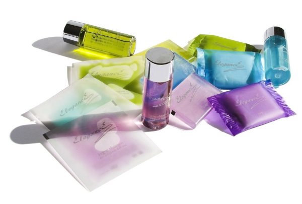 Los hoteles dicen adiós a las botellitas de gel y champú