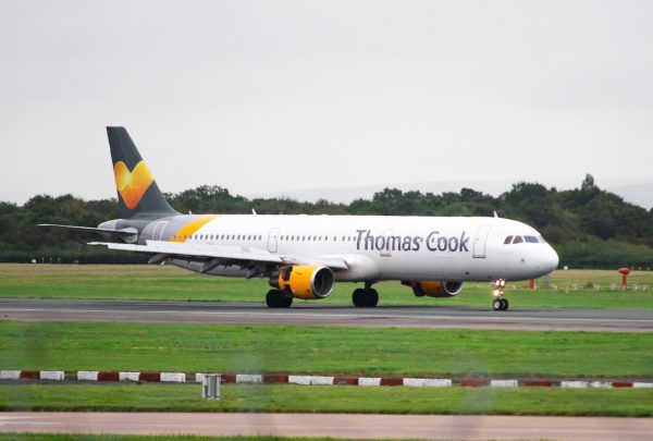 El cierre de Thomas Cook cancela 8,6 M de plazas aéreas en 38 países