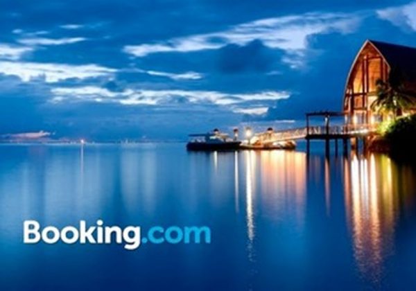 Booking domina entre las aplicaciones de viajes más utilizadas