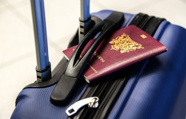 Viajes a Reino Unido: con pasaporte y dos vacunas o cuarentena