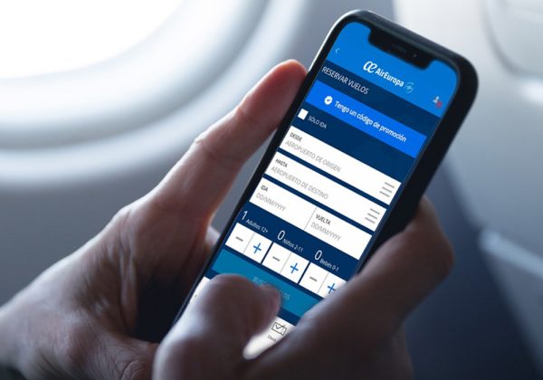 Reservas online 2023: ¿Es el móvil el nuevo rey?