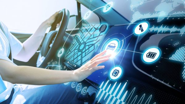 Telefónica y Geotab conectarán todos los coches de Europcar para 2023