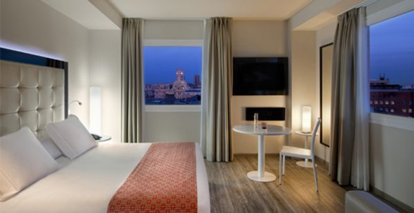 Meliá y NH logran reducir las pérdidas hasta junio y doblar sus ingresos en el segundo trimestre