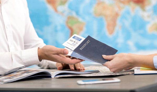 El pasaporte COVID de la UE triplica la venta de seguros de viaje para este verano, según Arag