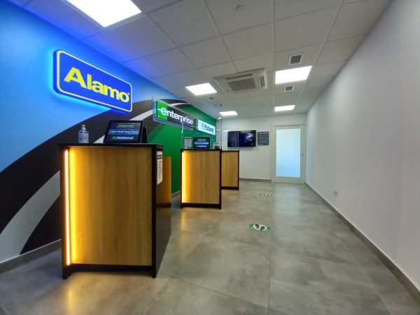 Enterprise, preparada para el alquiler en Malta con su primera oficina en el aeropuerto