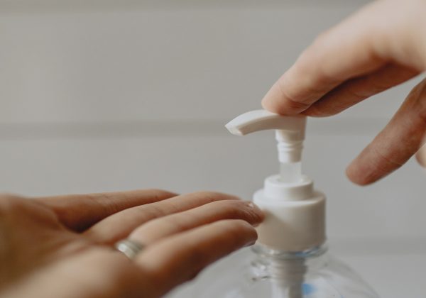 Las medidas para frenar Ómicron amenazan la libre circulación en la UE