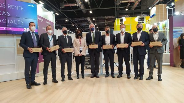 AEGVE premiada por Renfe y el Grupo Hotusa por su contribución de cara a la reactivación del viaje corporativo