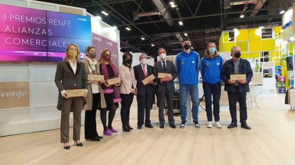 Renfe reconoce a sus socios comerciales que fomentan la utilización del tren como medio de transporte sostenible