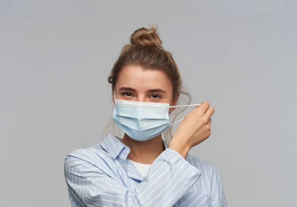 El Consejo de Ministros aprueba la desparición de mascarilla en interiores