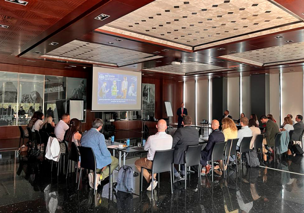 AEGVE, realiza un nuevo desayuno de trabajo para hablar de seguridad en el viajero