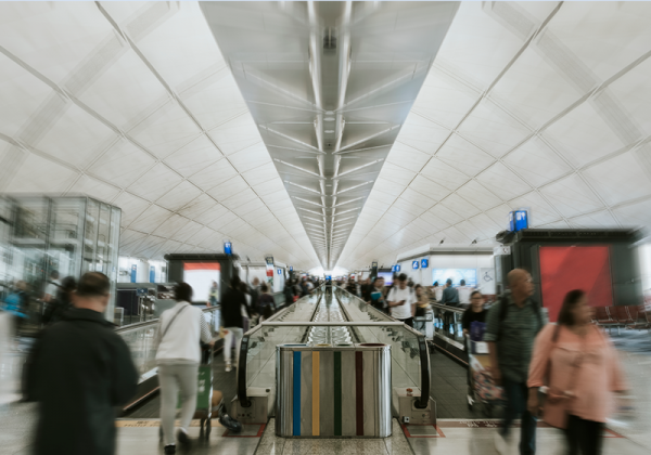 El Gobierno británico aborda el caos en los aeropuertos