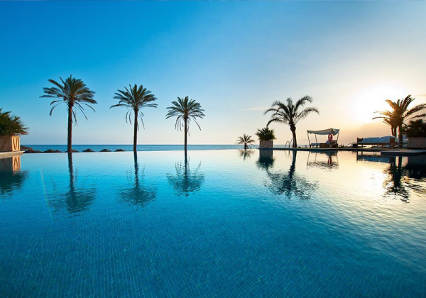 Vincci Hoteles trae el baño más refrescante del verano con su “Exclusive Pools Selection”