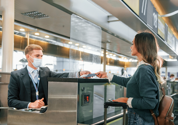 NO será necesario presentar el formulario de control sanitario (SpTH) para viajar a España