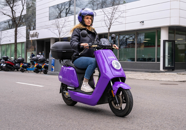 El 88% de los españoles cree que circulan demasiados coches por nuestras ciudades