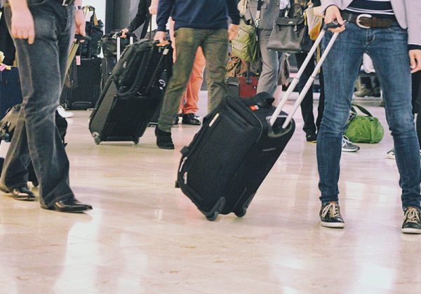 Iberia, TAP y otras aerolíneas cancelan sus vuelos a Venezuela tras las advertencias de EE UU