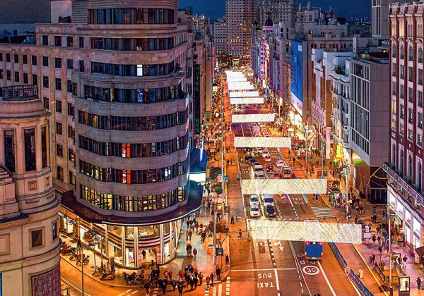 Vincci Hoteles invita a vivir toda la magia de la Navidad con Vincci Christmas City Lights