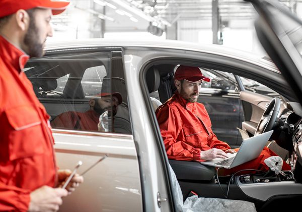 Enterprise_Casi la mitad de los españoles que utilizan sus coches para viajes de negocios los revisan solo cuando pasan la ITV