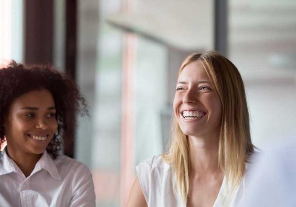 Promover la salud y la seguridad de las mujeres: consejos de expertos para las organizaciones