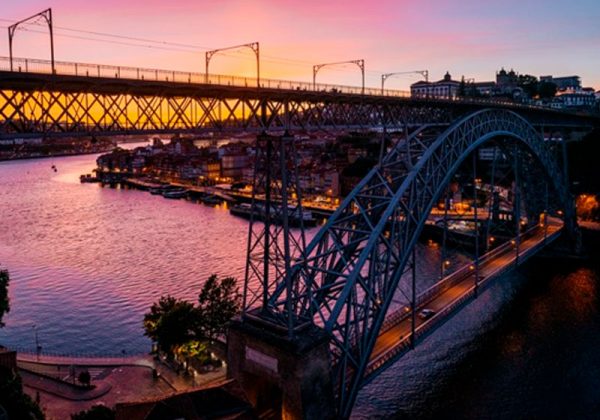 Vincci Hoteles propone descubrir la magia de Oporto desde sus miradores