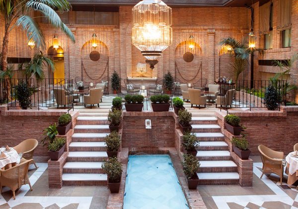 Vincci Albayzín 4* se viste de largo para celebrar por todo lo alto la feria del Corpus