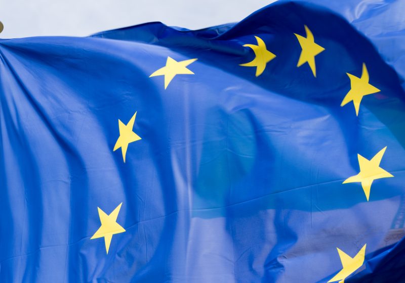One journey, one ticket, full rights: Commission simplifies Europe-wide travel booking and train travel