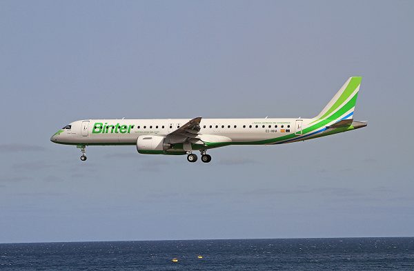 Binter posibilita el acceso a sus aviones a través de la biometría facial