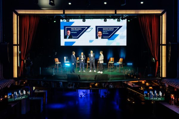 Diferentes figuras de los viajes de negocios debaten sobre las tendencias y un futuro del sector marcado por la IA