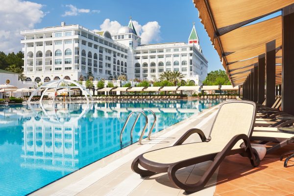 Las gamas de lujo y media-alta lideran los proyectos hoteleros europeos hasta junio