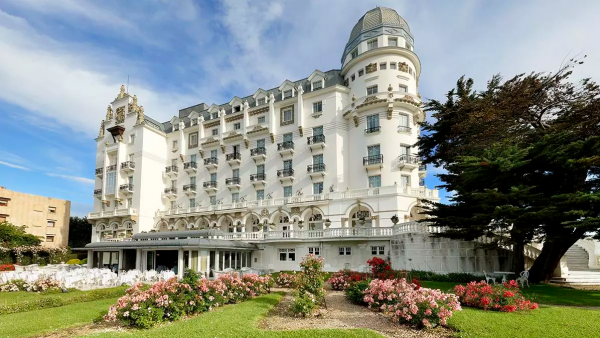 Eurostars Hotel Real: un faro de elegancia sobre la bahía de Santander
