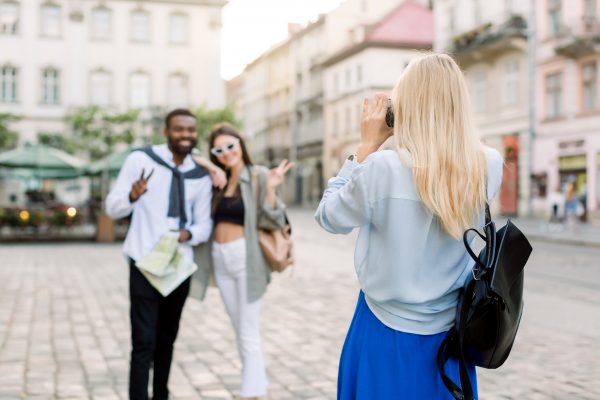 España supera los 46.500 millones en gasto turístico en el primer semestre de 2025
