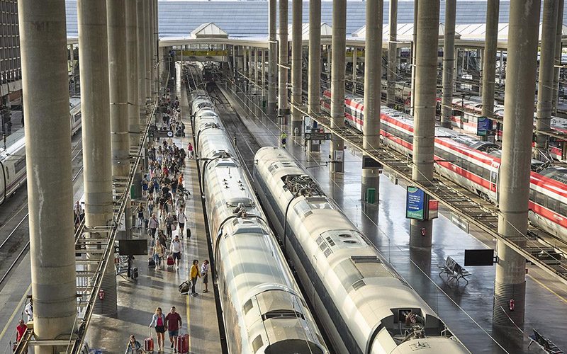 Los sindicatos convocan huelga en Renfe, iryo, Ouigo y Adif entre el 9 y el 11 de febrero