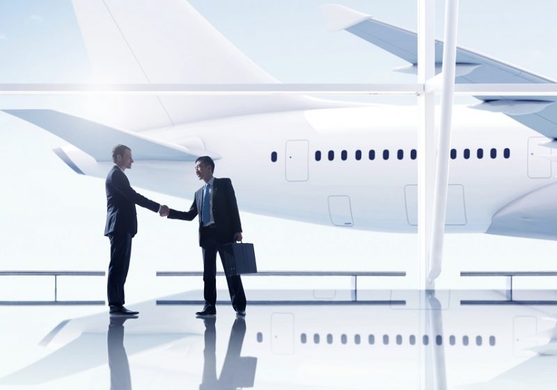 Los viajes de negocios en 2026 cambian las reglas: menos vuelos, ROI más estricto, más IA y cuidado de los empleados