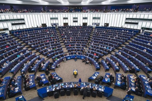 El Parlamento Europeo aprueba la revisión de la Directiva sobre Viajes Combinados